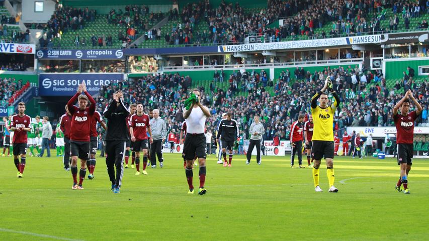 Der 1. FC Nürnberg zeigte beim 3:3 in Bremen zwei Gesichter: Im ersten Durchgang präsentierte sich die Wiesinger-Truppe völlig von der Rolle. In der zweiten Hälfte lieferte der Club, der sich nach Abpfiff beim mitgereisten Anhang bedankte, dem SV Werder einen echten Schlagabtausch und war in der Schlussphase sogar dem ersten Saisonsieg nahe.
