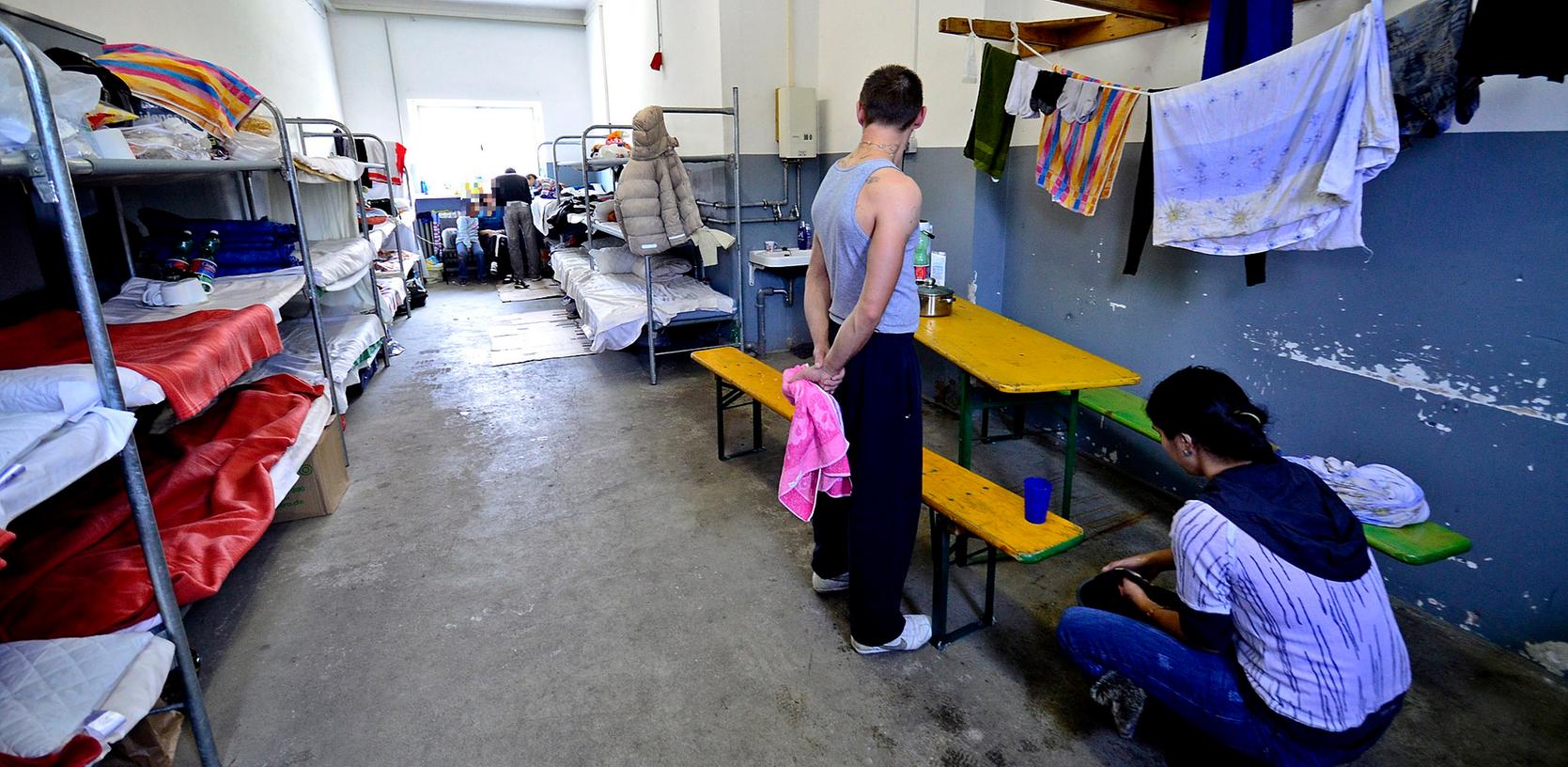 "Keiner weiß, was im Notfall zu tun ist": Die Gesundheitsversorgung von Asylbewerbern in Bayern (hier ein Blick in das Aufnahmelager Zirndorf) lässt nach Ansicht des Flüchtlingsrats zu wünschen übrig.