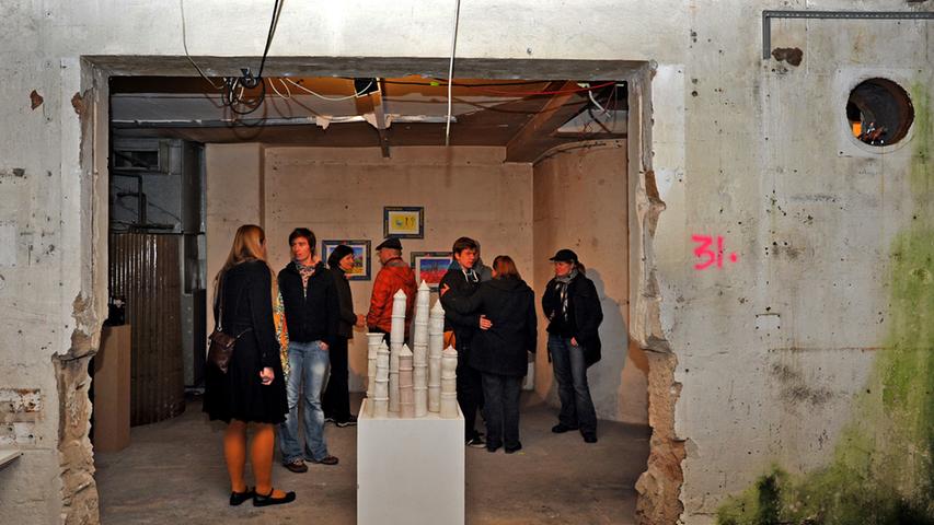 Kunstinteressierte konnten beim Gastspiel Einblicke in die reiche Fürther Kunstszene gewinnen, wie zum Beispiel in der Blumenstraße 15.