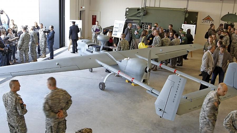 Spähen Drohnen der US-Army Bürger und Betriebe aus?