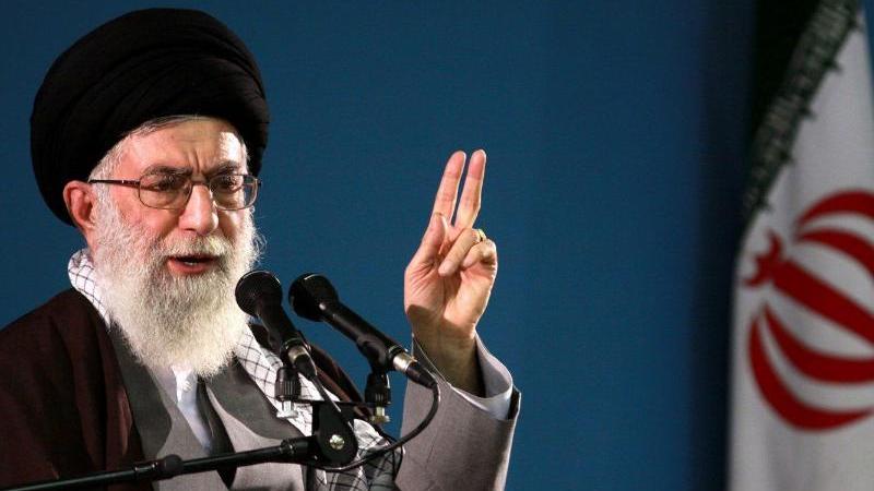 Irans Führer Ajatollah Ali Chamenei schließt Verhandlungen, aber auch einen Krieg, mit den USA aus.
