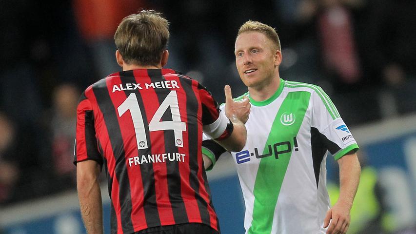 Mit zwei Vorlagen war der Wolfsburger Patrick Ochs maßgeblich an dem Sieg bei seinen Ex-Kollegen in Frankfurt beteiligt. Wolfsburg gewann die Partie mit 1:2. Zum Spielbericht