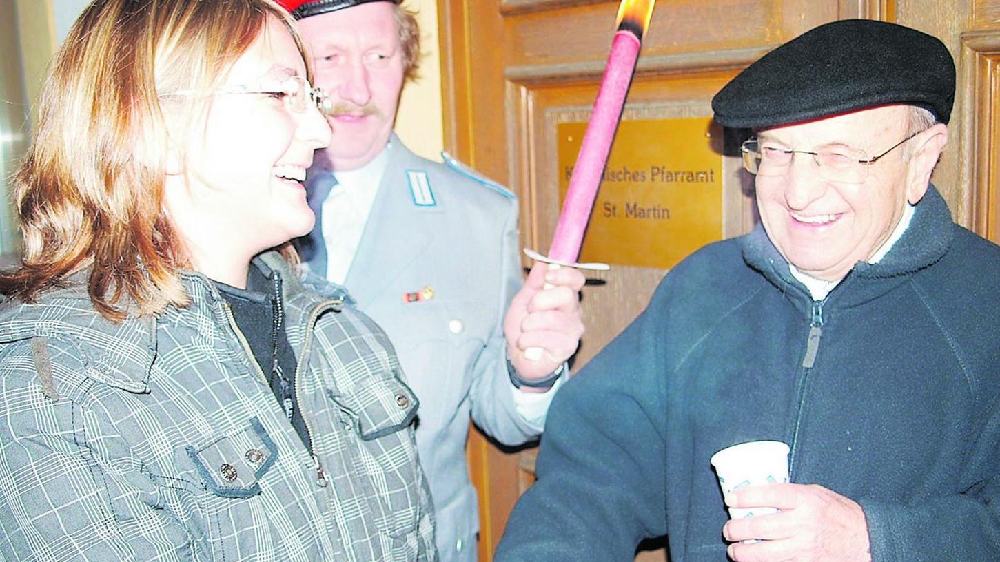 Pfarrer Popp weiter auf der Kanzel Pfarrer Popp weiter auf der Kanzel