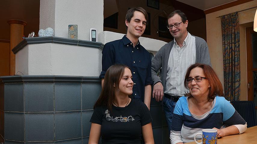 Teresa lebt mit ihren Eltern Ernst und Marion sowie ihrem älteren Bruder Nicolas (21) in Großgründlach.