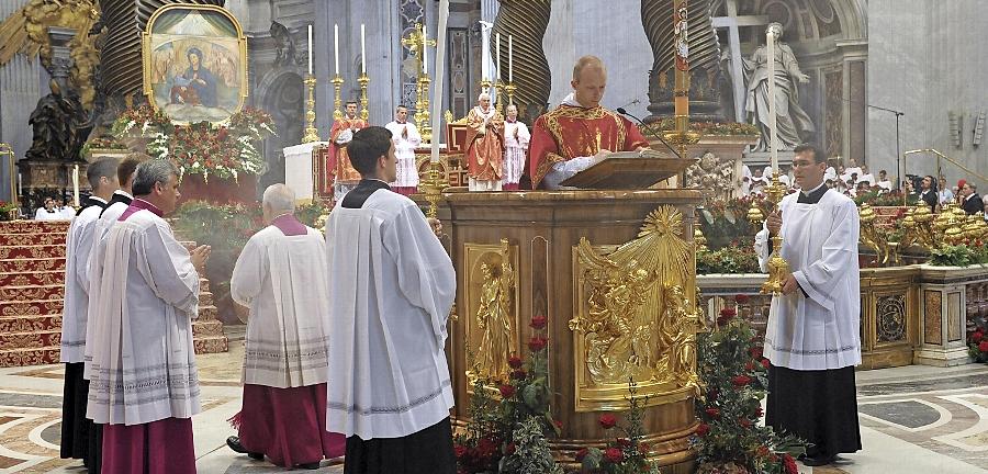 Schwabacher Blattgold glänzt im Vatikan