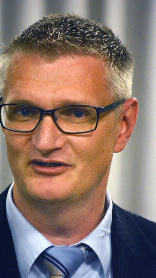 Der 39-jährige Bernd Ruppert ist von der CSU als Bürgermeisterkandidat in Hausen nominiert worden. Er ist Geschäftskundenberater bei der Deutschen Post.