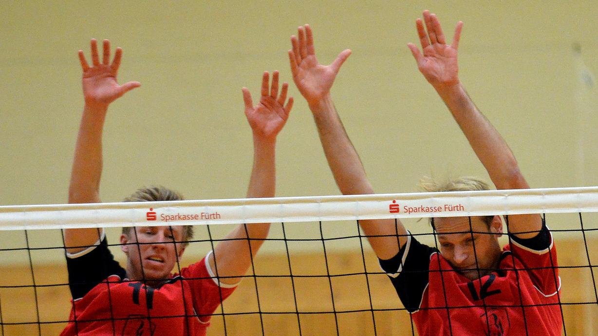 Zirndorfer Volleyballer hoffen auf einen Hexenkessel
