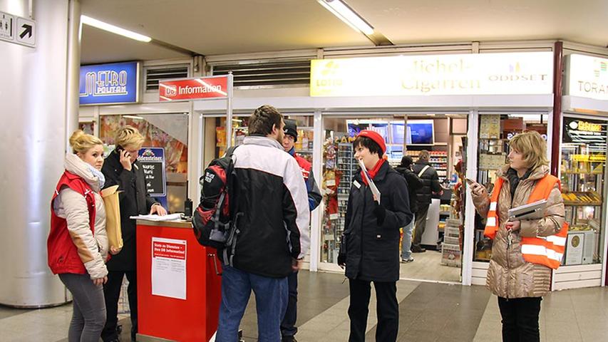 Der Servicepoint der Deutschen Bahn wurde eine Etage nach unten in die Königstorpassage verlegt.