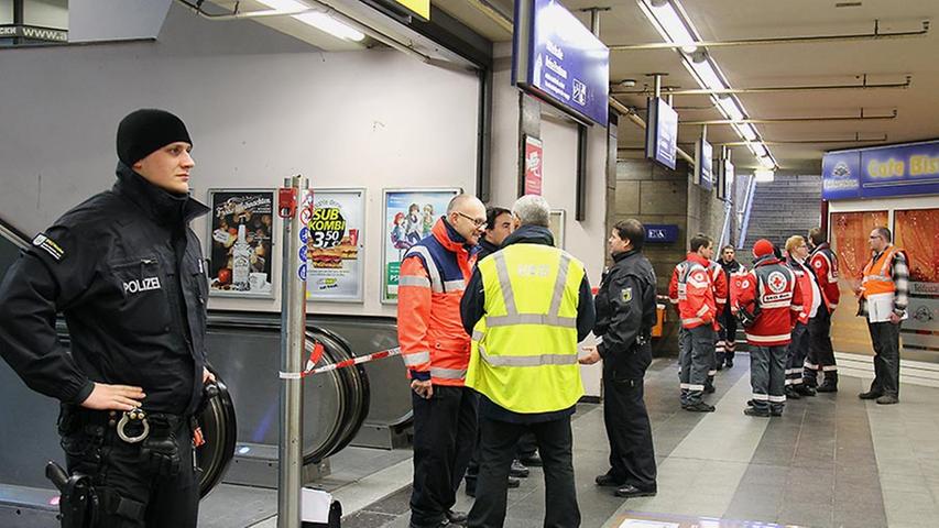 Nur noch ankommende Fahrgäste durften sich im Hauptbahnhof aufhalten.
