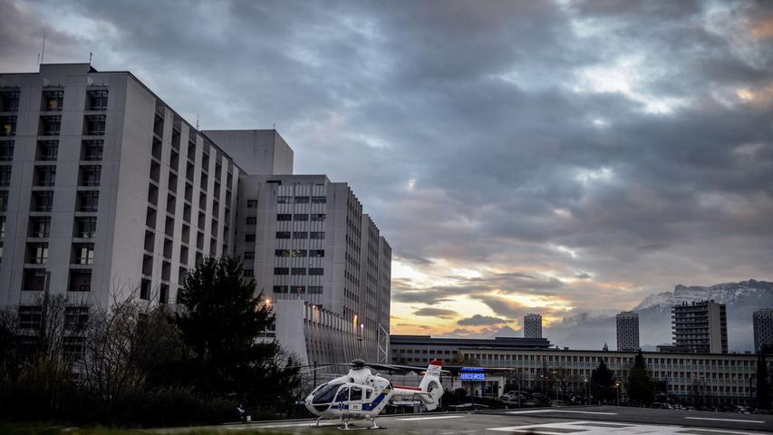 Ski-Drama um Schumi: Banges Warten vor dem Krankenhaus