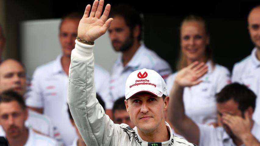 "Gazzetta dello Sport": "Schumi-Schock. Die Welt des Sports erlebt Stunden der Angst um das Schicksal des erfolgreichsten Piloten der Formel-1-Geschichte. Das Risiko, eine präzise Lebensentscheidung. Michael Schumacher hat immer am Maximum gelebt."