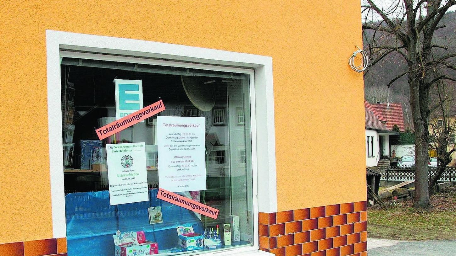 Der letzte Lebensmittelladen in Unterleinleiter ist zu: Doch der Landkreis kann etwas gegen Landflucht und demographischen Wandel unternehmen, glaubt Redakteur Manuel Kugler. Der letzte Lebensmittelladen in Unterleinleiter ist zu: Doch der Landkreis kann etwas gegen Landflucht und demographischen Wandel unternehmen, glaubt Redakteur Manuel Kugler.