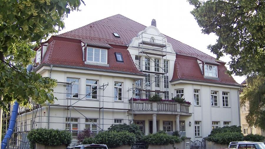 Das lange Warten und die Suche nach einem geeigneten Domizil haben sich gelohnt: Im Frühjahr bezieht das Konfuzius-Institut Nürnberg-Erlangen die Räume im Erdgeschoss dieser Villa an der Virchowstraße beim Stadtpark. Das lange Warten und die Suche nach einem geeigneten Domizil haben sich gelohnt: Im Frühjahr bezieht das Konfuzius-Institut Nürnberg-Erlangen die Räume im Erdgeschoss dieser Villa an der Virchowstraße beim Stadtpark.