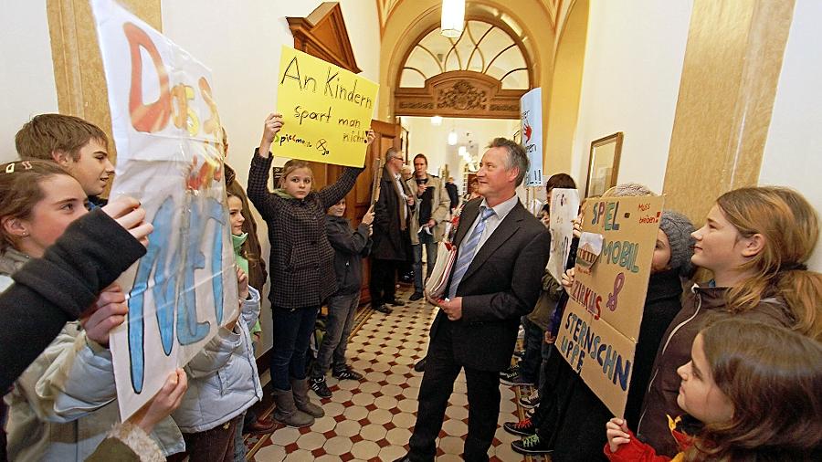 Der Stadtrat macht das Sparpaket komplett