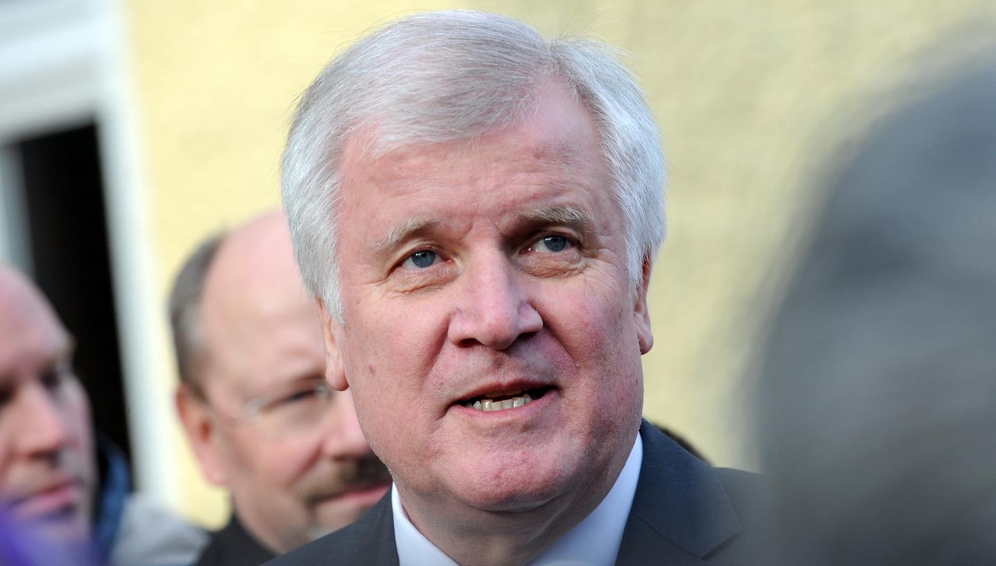 "Das ist nicht in Ordnung.", so Seehofer am Donnerstag. Abermals kritisierte er die geplante Abstimmung über die Ehe für alle.