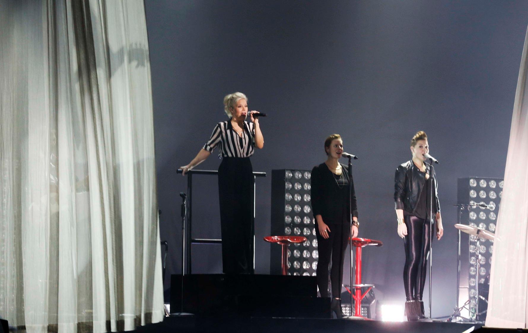 Ina müller graue haare