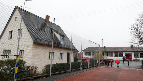 Schule in Kersbach wird Baustelle