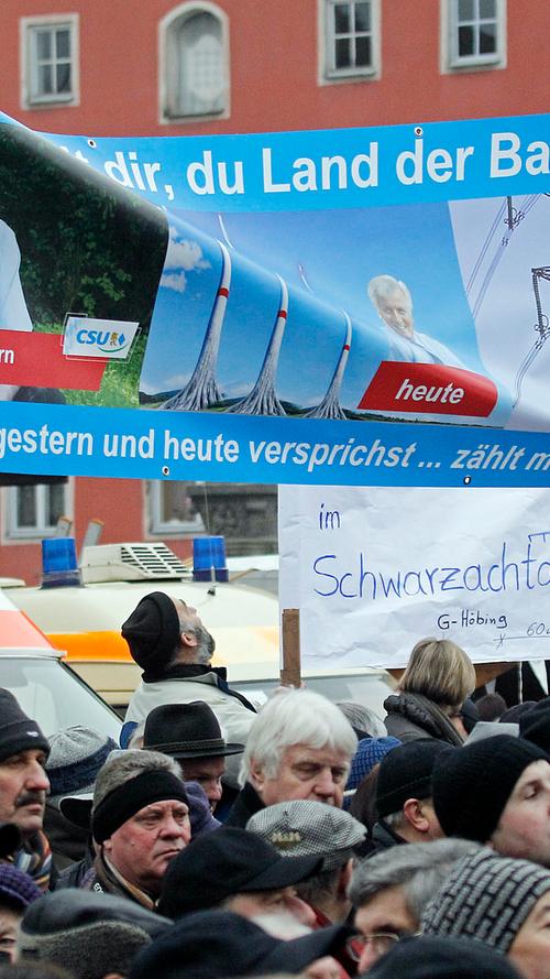 Einige Demonstranten zielten mit ihrer Kritik auf die bayerische Staatsregierung.