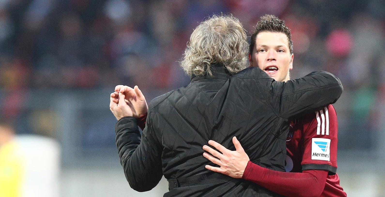 Club-Stürmer Daniel Ginczek befindet sich wieder im Aufwind und freut sich auf das Derby gegen den FC Bayern München.