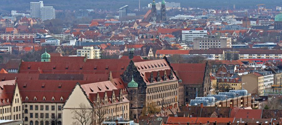 Rundumblick auf Nürnberg vom Quelleturm aus