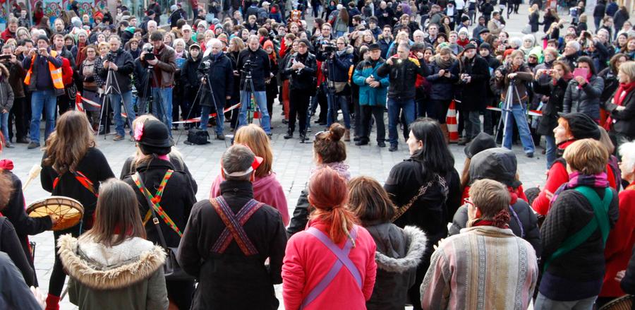 One Billion Rising in Nürnberg: Kämpfen für die Frauenrechte