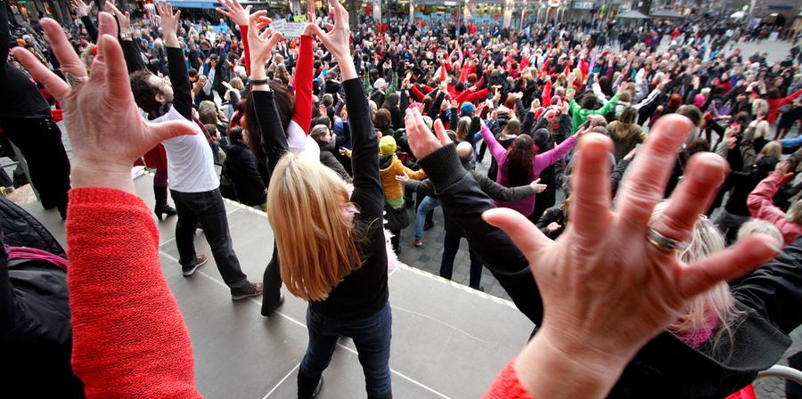 One Billion Rising in Nürnberg: Kämpfen für die Frauenrechte