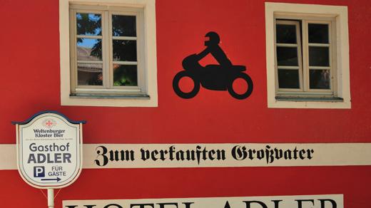 Gasthof zum verkauften Großvater - Hotel Adler Gasthof zum verkauften Großvater - Hotel Adler