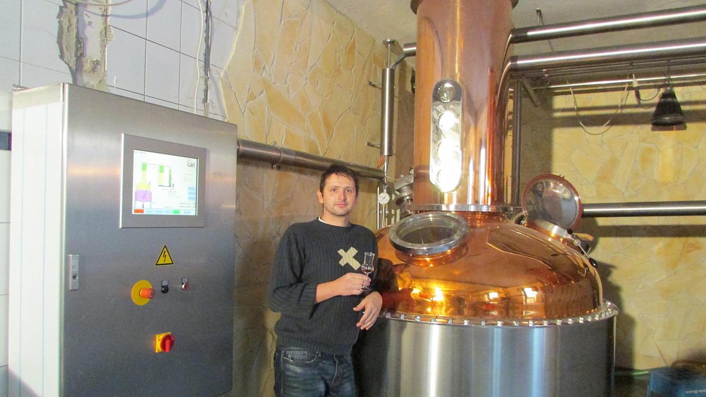 Elch Bruno sorgt dafür, dass in Thuisbrunn der Whisky fließt Elch Bruno sorgt dafür, dass in Thuisbrunn der Whisky fließt