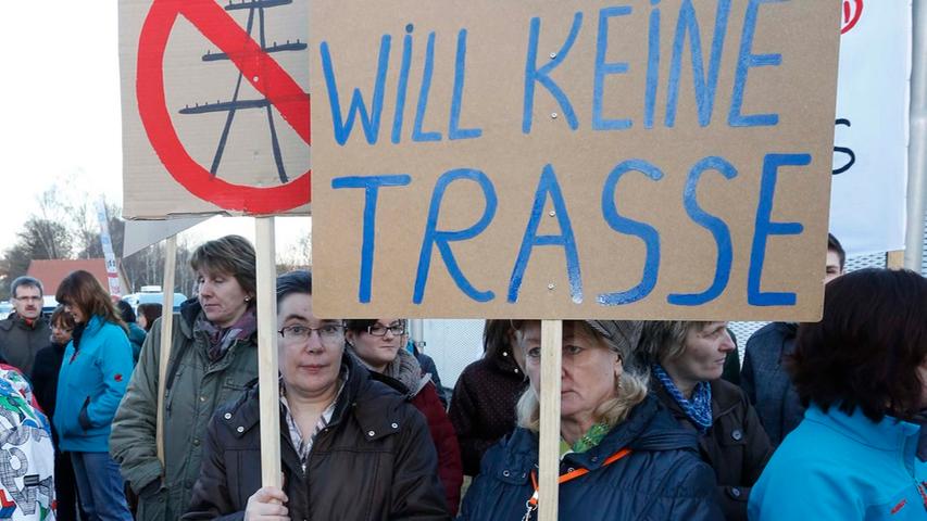 Stromtrassenkonferenz in Pegnitz wird von Protesten begleitet