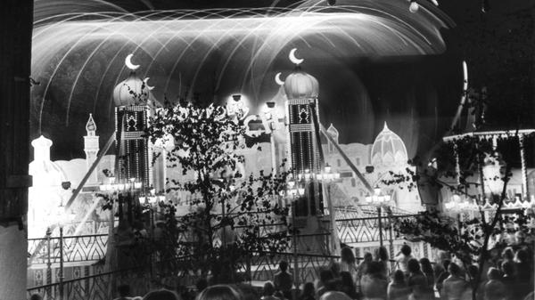 Wie in einem Märchen aus Tausendundeiner Nacht präsentiert sich der "Berch" den Besuchern.