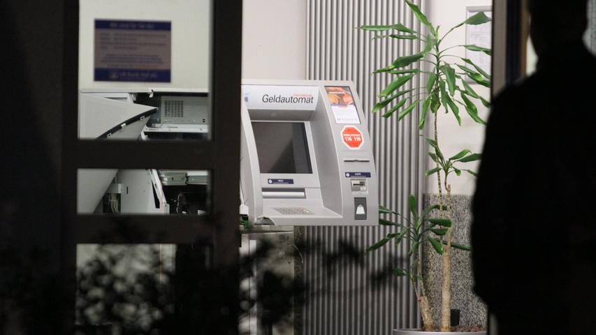 Bei Hof: Erneut Geldautomat mit Gas gesprengt