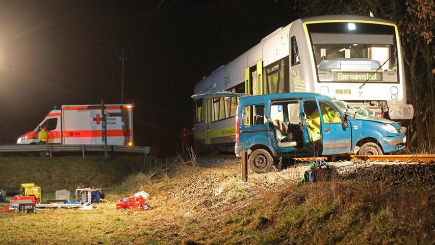 Tod am Bahnübergang Pretzfeld: Zug erfasst 78-jährigen Autofahrer
