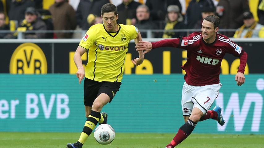 Dortmund fordert den Club gleich von Beginn an, der FCN steht nur hinten drin.