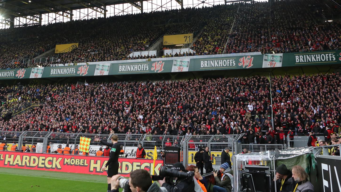 Ungewohnt trist blieb der Auswärtsblock am Samstag in Dortmund.
