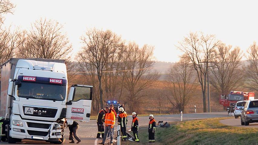 Der Pkw-Fahrer war auf der B 466 Richtung Oettingen unterwegs und setzte...