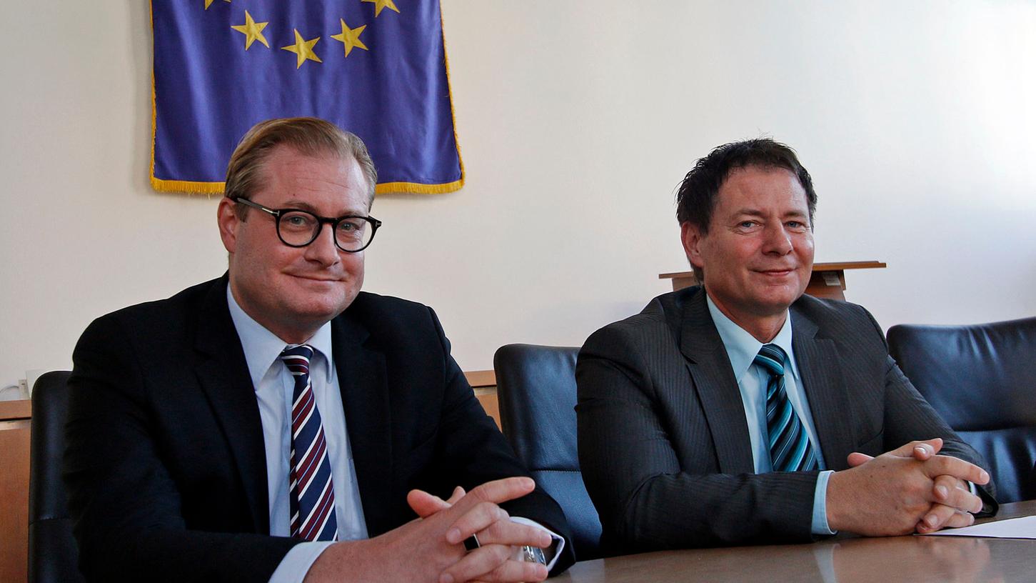 Kulturamtsleiter Oliver Michelsen (links) hat Stress mit seinem Arbeitgeber (rechts OB Thomas Thumann)