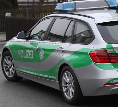 Unfall in Bamberg: Autofahrer gerät in Gegenverkehr