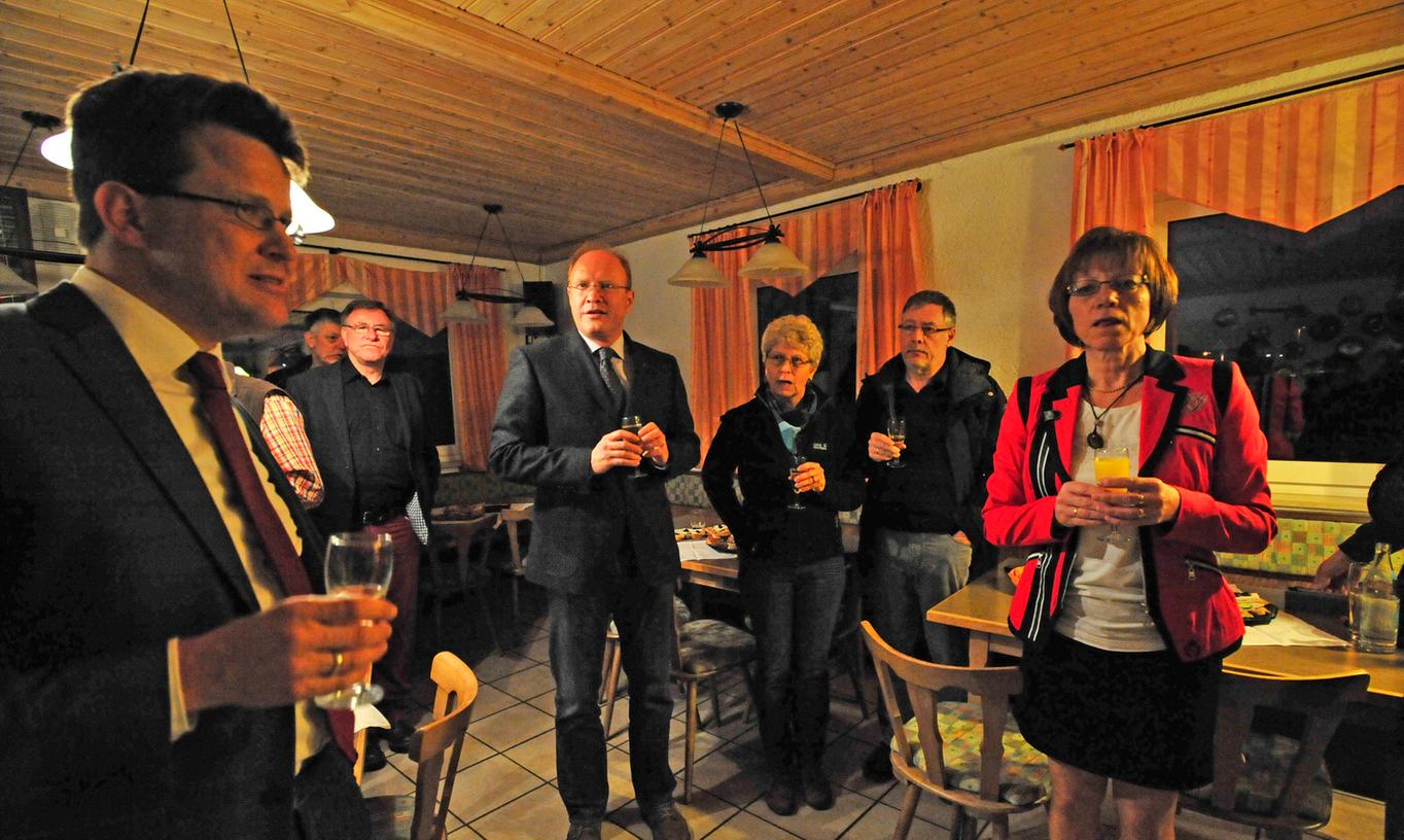 Helmut Bauz (links) erhielt auch bei der Gemeinderatswahl viele Stimmen.