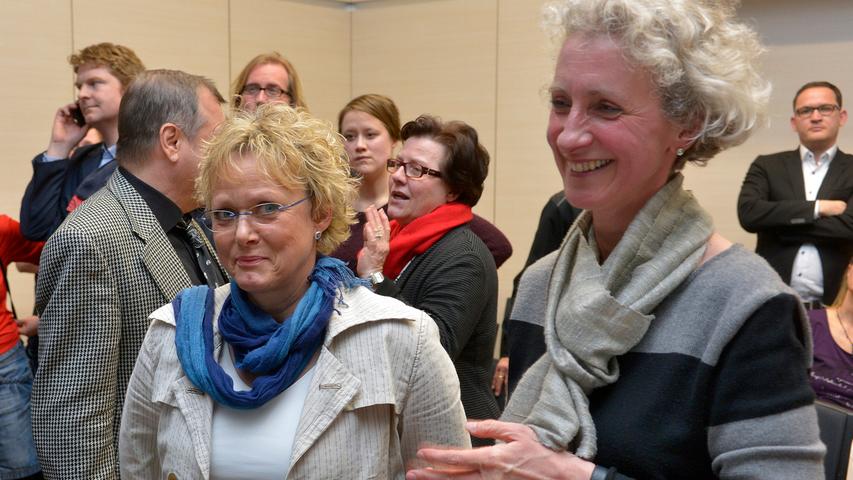 Die Kandidatin der Grünen, Susanne Lender-Cassens, holt sieben Prozent der Stimmen und knüpft damit an den Wahlerfolg von Helmut Wenig aus dem Jahr 2008 an. "Ich bin zufrieden", sagt sie am Ende.