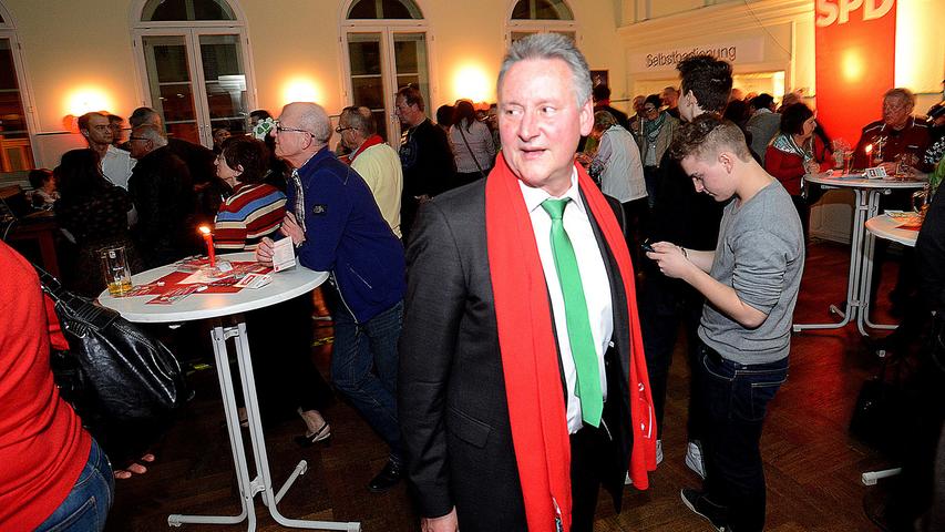 Thomas Jung und die SPD feiern in Fürth ihren Sieg