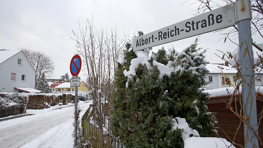 Widerstand gegen Ehrentzug für Nazi-Maler Widerstand gegen Ehrentzug für Nazi-Maler