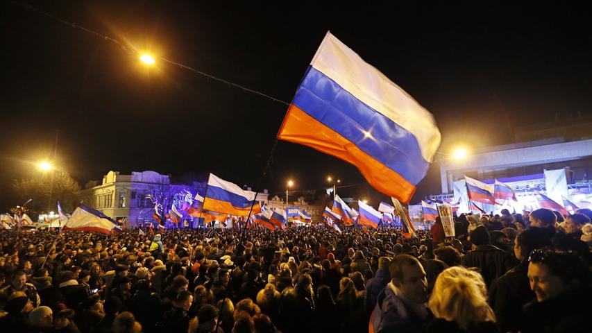 15. März:  Das Russland-Referendum findet statt. In einer umstrittenen Abstimmung votierten 96,6 Prozent der Krim-Bewohner für einen Anschluss an Russland.