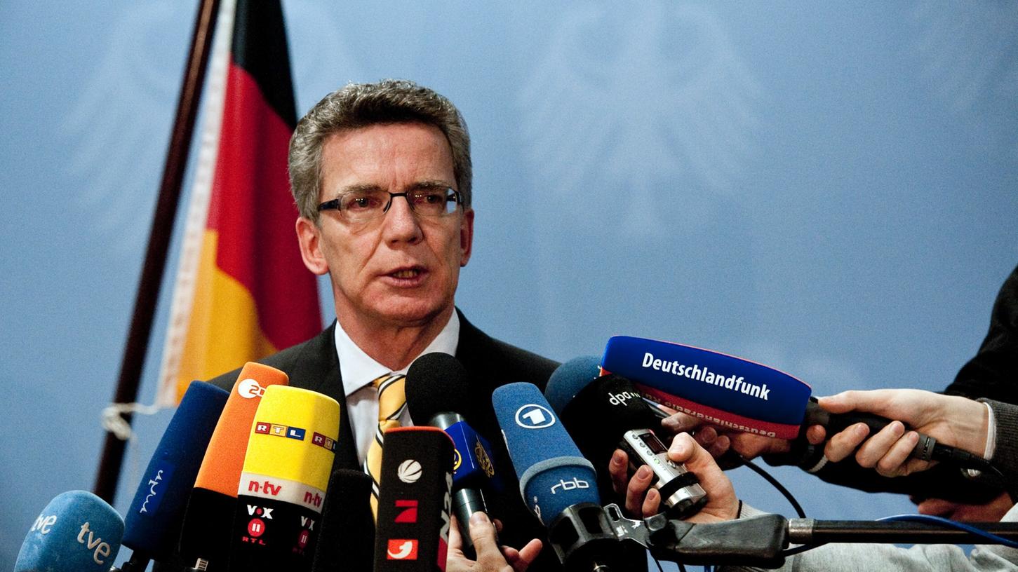 De Maizière war von 2005 bis 2009 Chef des Kanzleramts. Schon damals hatte die Regierungszentrale von unzulässigen Spähversuchen der NSA gegen europäische Ziele erfahren.