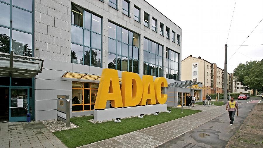 Wurden beim ADAC Nordbayern aus Mitgliedsbeiträgen Feiern für Vorstände finanziert?
