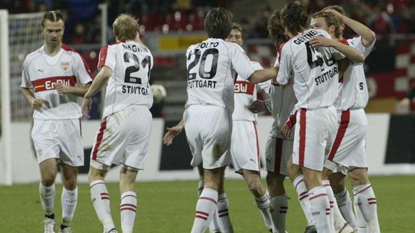Drei Tage nach der Heimniederlage vor der Minuskulisse von lediglich 25.900 Zuschauern heuerte ein neuer Trainer am Valznerweiher an: Hans Meyer.