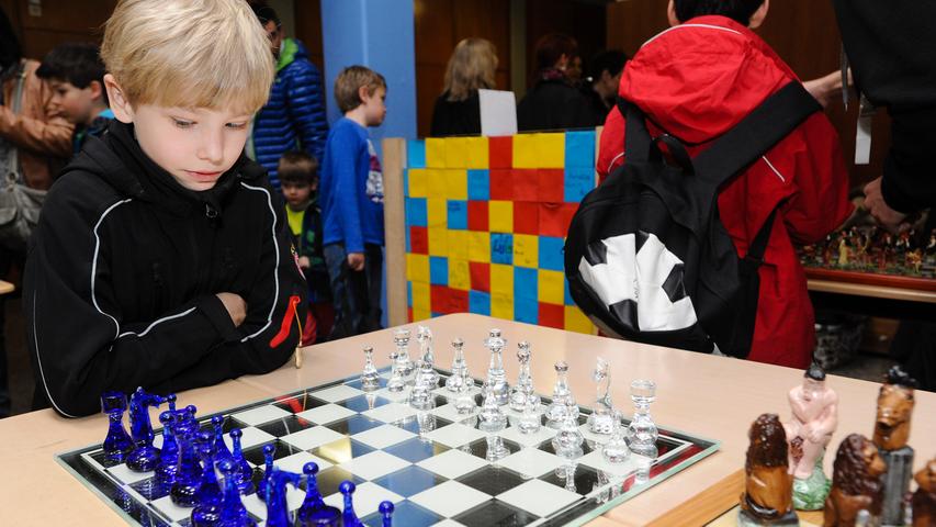 Junge Schachspieler suchten in Roth ihre Meister