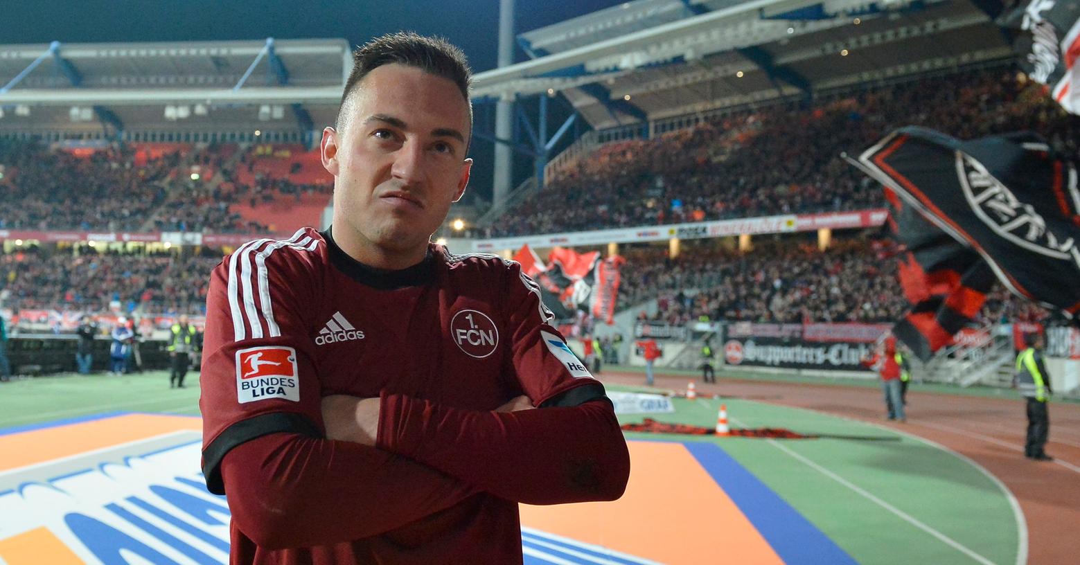 Geht er? Bleibt er? Wie der "Express" erfahren haben will, soll Josip Drmic zu Bayer Leverkusen wechseln.