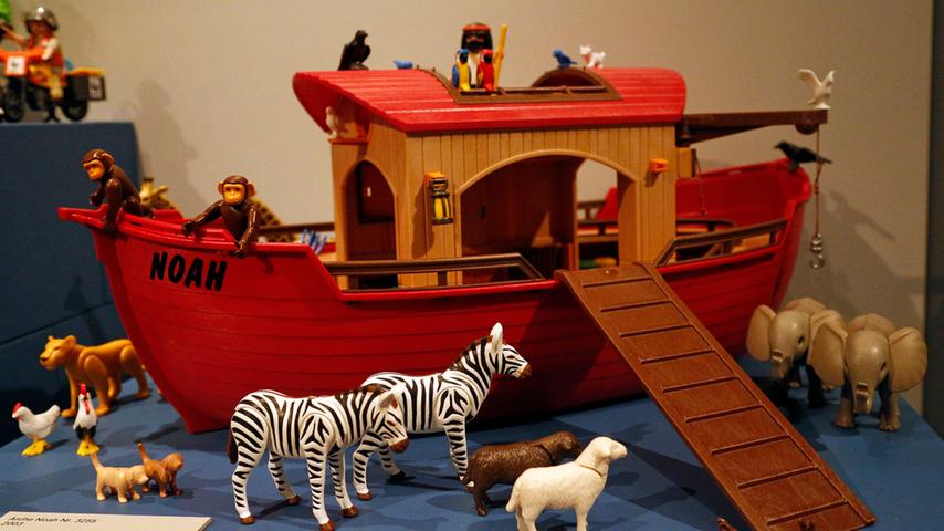 Die alttestamentarische Geschichte von Noah und der Arche kann seit 2003 mit Playmobil nachempfunden werden.