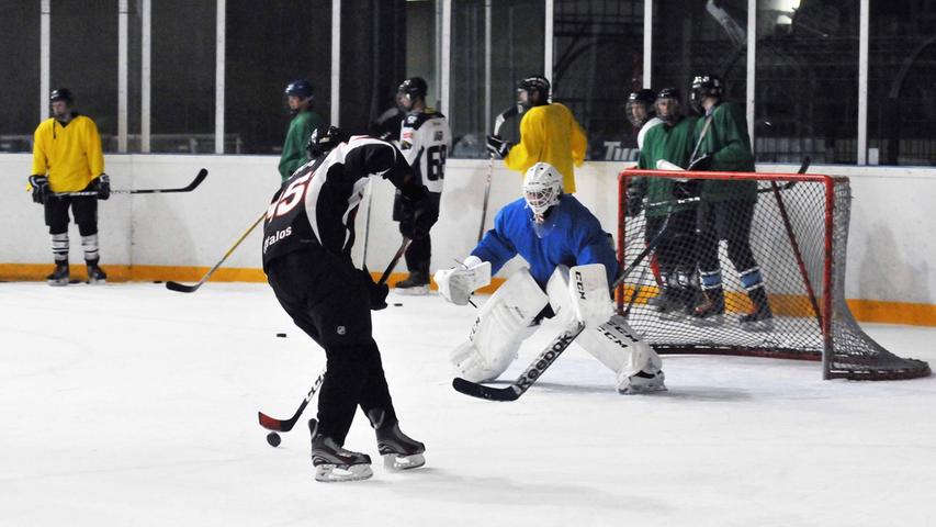 Hartes Training für Kämpfe auf dem Eis: Die Hembacher Buffalos Hockey