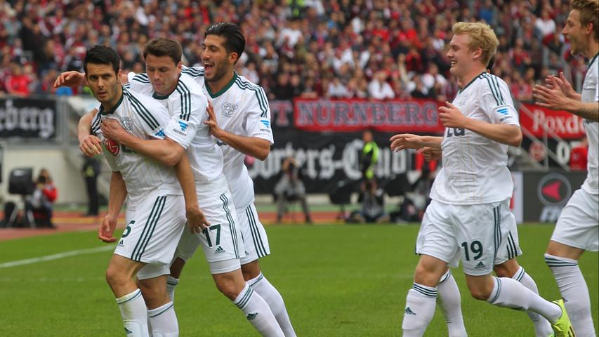 Der Bosnier bejubelt sein erstes Tor für Bayer Leverkusen.